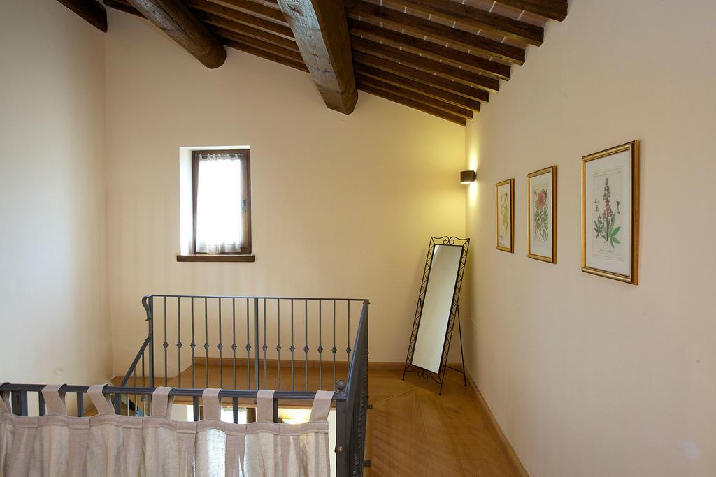 Agriturismo Paradiso 44 Ассизи Экстерьер фото